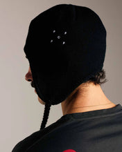 Cargar imagen en el visor de la galería, Pop Trading Company - Reversible Earflap Beanie (Black/Charcoal)