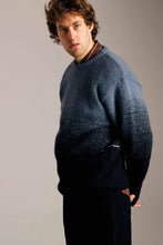 Cargar imagen en el visor de la galería, Pop Trading Company - Pop Knitted Gradient Crewneck (Tradewinds/Navy)