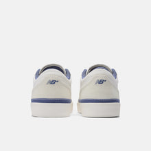 Cargar imagen en el visor de la galería, New Balance Numeric - Franky Villani 417 Low (Sea Salt/Dream State)