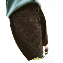 Cargar imagen en el visor de la galería, Yardsale Skateboards - Ripper Shorts (Black)