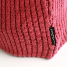 Cargar imagen en el visor de la galería, Yardsale - Venom Beanie (Red)