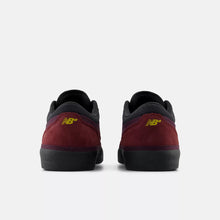 Cargar imagen en el visor de la galería, New Balance Numeric - Franky Villani 417 Low (Burgundy)