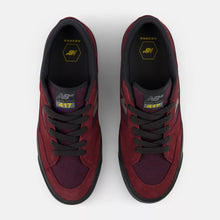 Cargar imagen en el visor de la galería, New Balance Numeric - Franky Villani 417 Low (Burgundy)