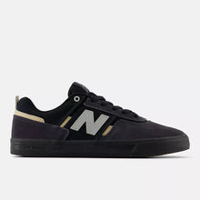Cargar imagen en el visor de la galería, New Balance Numeric - Jamie Foy 306 (Phantom Black)