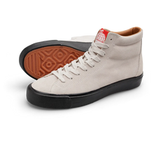 Cargar imagen en el visor de la galería, Last Resort AB - VM003 Suede High (White/Black) | stebra skateshop zapatillas skate stebra skateshop Lloret De Mar Girona barcelona 